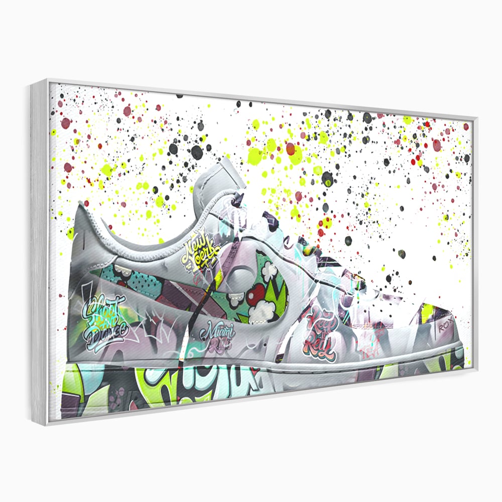 Tablou canvas cu tablou canvas cu adidasi graffiti, in rama de aluminiu argintiu